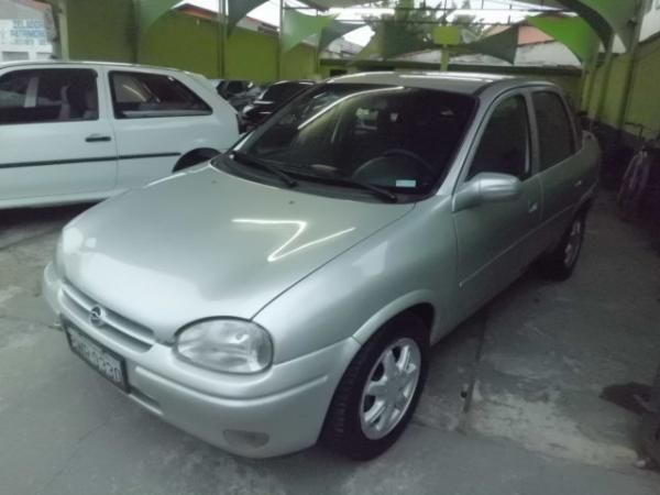 Corsa Sedan  GLS 1.6 Ano 1996